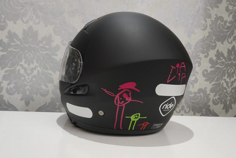 Rotulación casco de moto