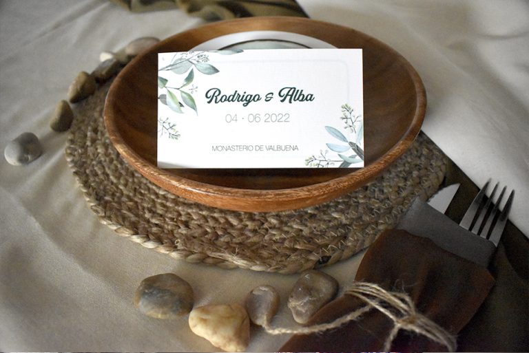 Tarjeta en mesa de boda